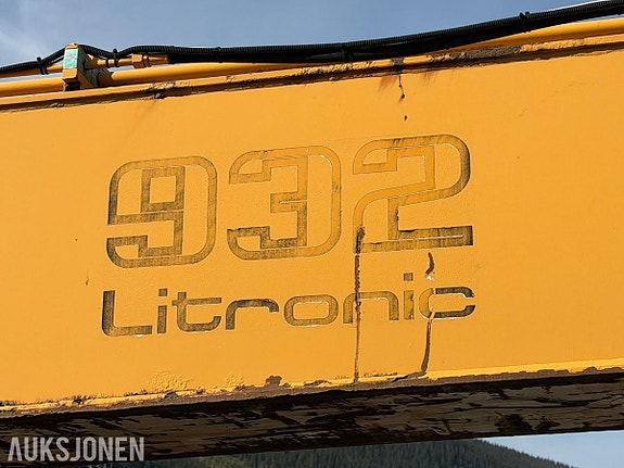 Liebherr A 932 Litronic 19 of 30