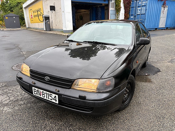 Toyota Carina E 3 of 7