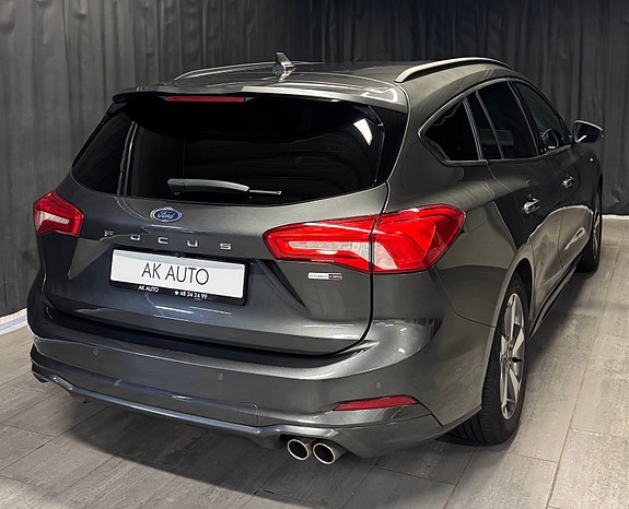 Ford Focus 10 of 30