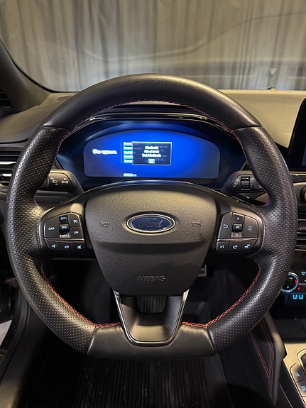 Ford Focus 24 of 30