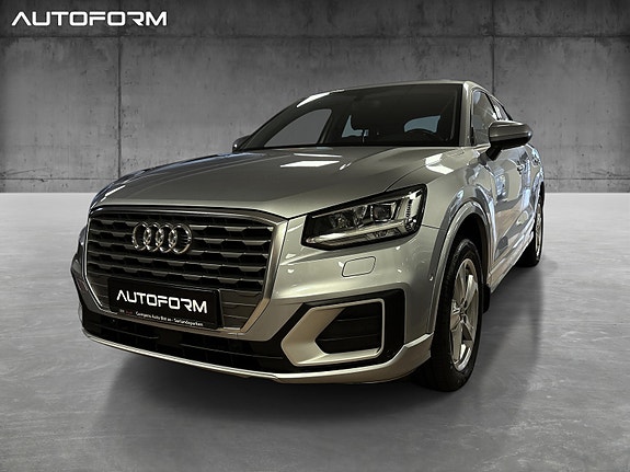 Audi Q2 2 of 17