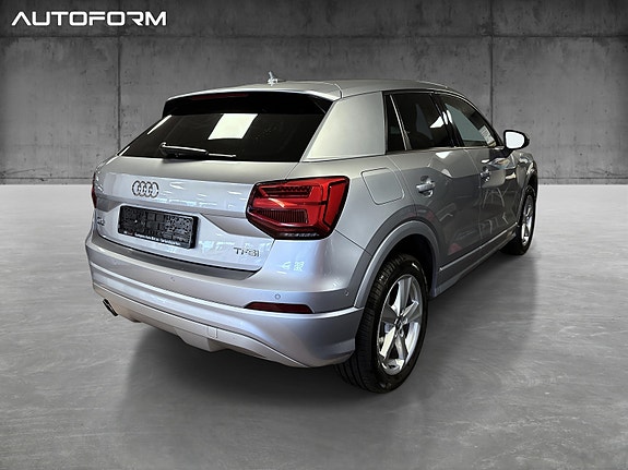 Audi Q2 8 of 17
