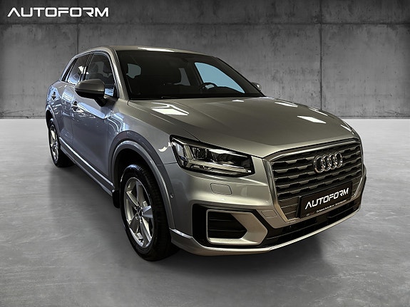 Audi Q2 4 of 17