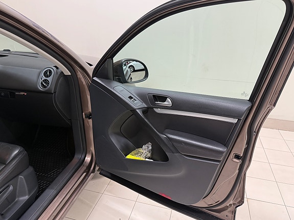 Volkswagen Tiguan 21 of 30