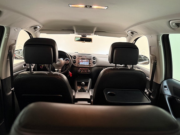 Volkswagen Tiguan 30 of 30
