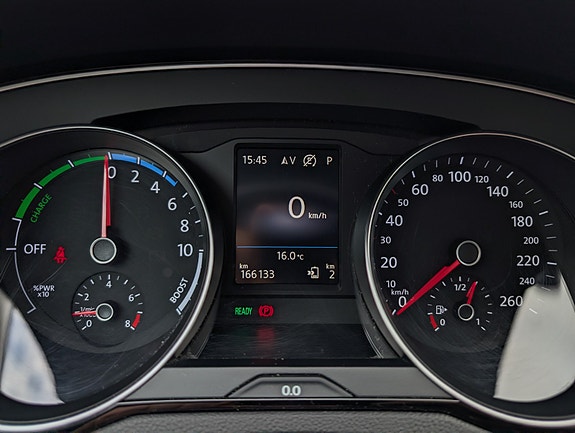 Volkswagen Passat 20 of 30