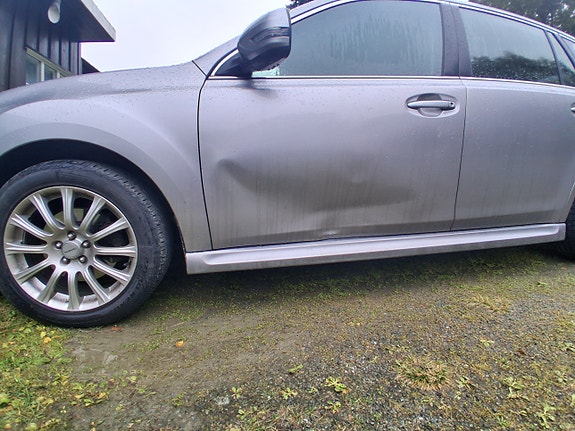 Subaru Legacy 2 of 30