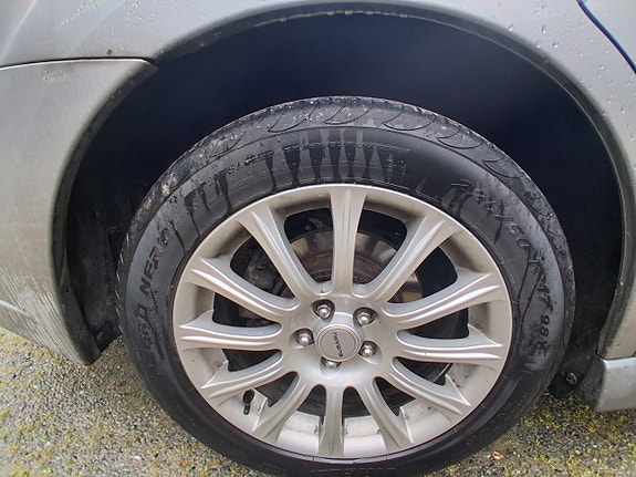 Subaru Legacy 30 of 30