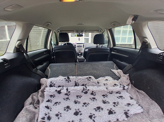 Subaru Legacy 25 of 30
