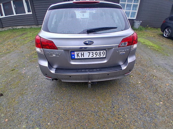 Subaru Legacy 17 of 30