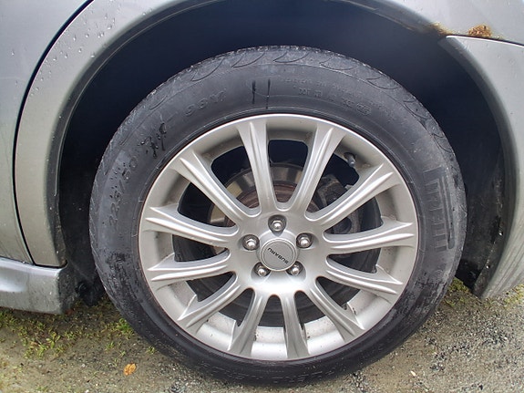 Subaru Legacy 11 of 30
