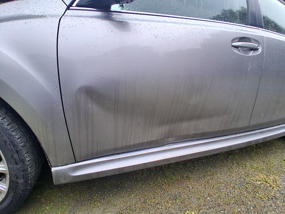 Subaru Legacy 3 of 30