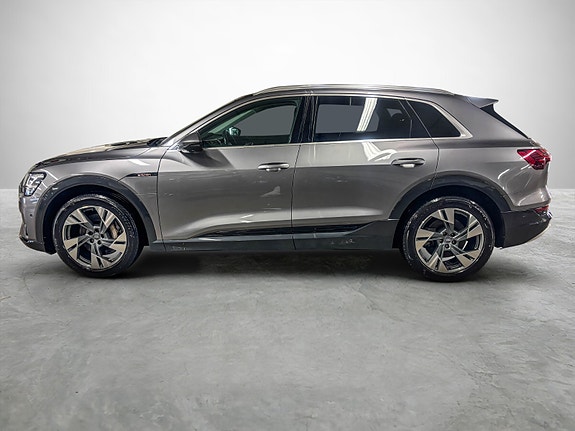 Audi e-tron 2 of 30