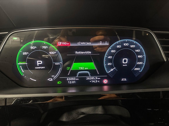 Audi e-tron 23 of 30
