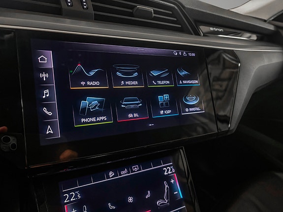 Audi e-tron 25 of 30