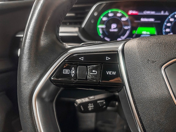 Audi e-tron 19 of 30