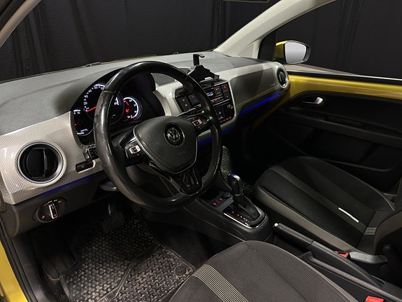 Volkswagen e-Up! 12 of 21