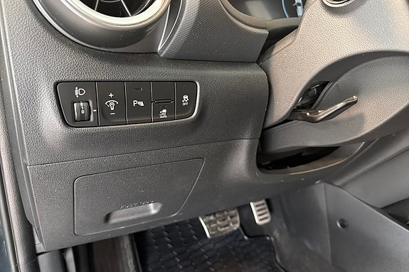 Hyundai Kona 28 of 29