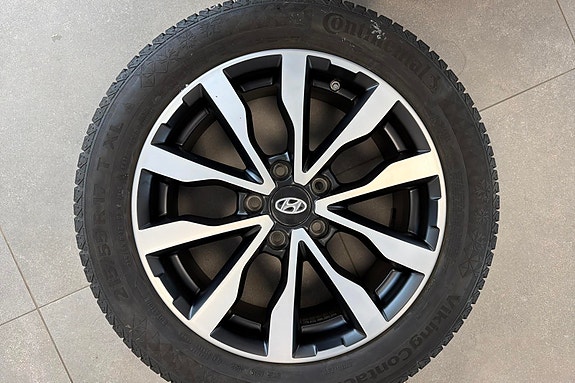 Hyundai Kona 24 of 29