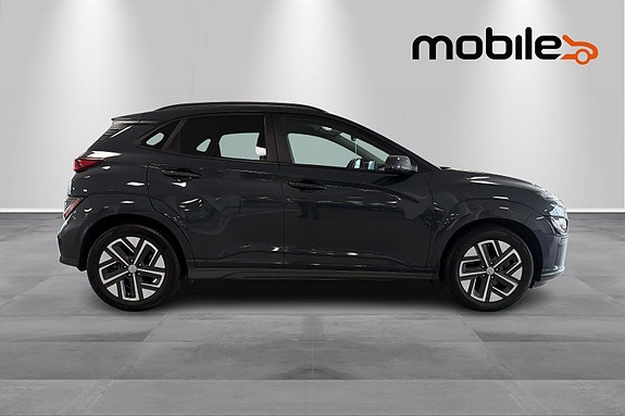 Hyundai Kona 2 of 29