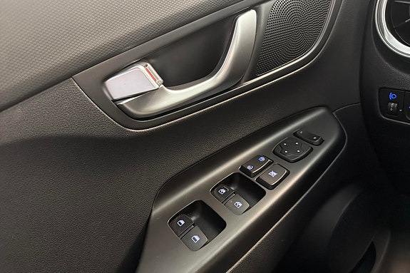 Hyundai Kona 17 of 29
