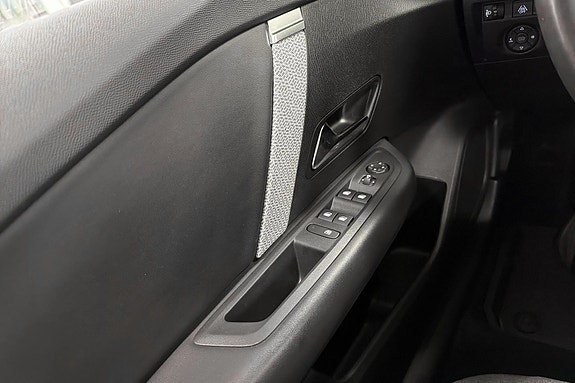 Citroen E-C4 17 of 25