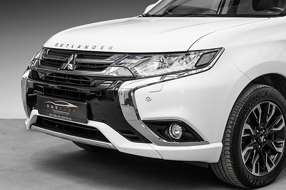 Mitsubishi Outlander 3 of 26