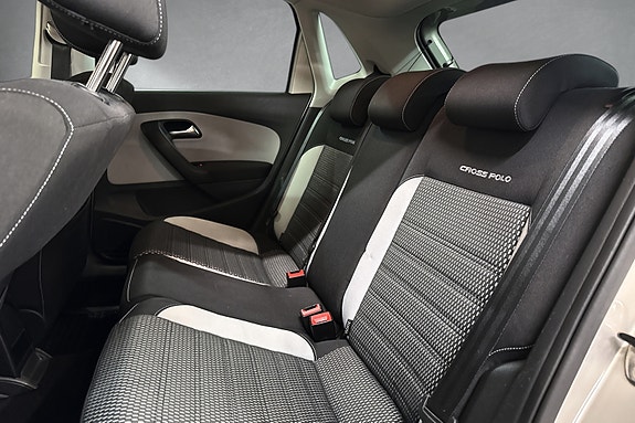 Volkswagen Polo Cross 21 of 25