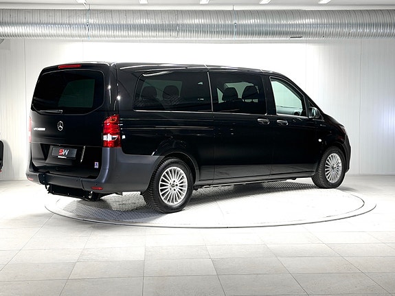 Mercedes-Benz EQV 3 of 10