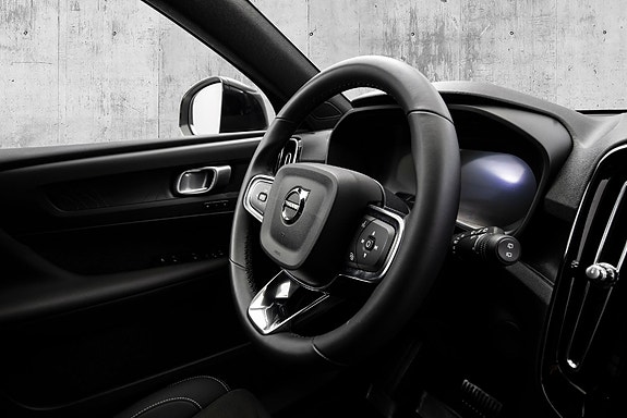 Volvo XC40 25 of 30