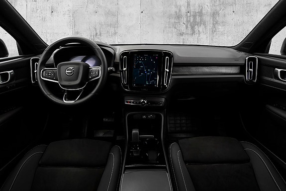 Volvo XC40 23 of 30