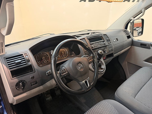 Volkswagen Transporter 8 of 14