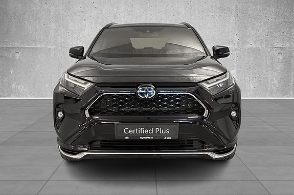Toyota RAV4 8 of 21