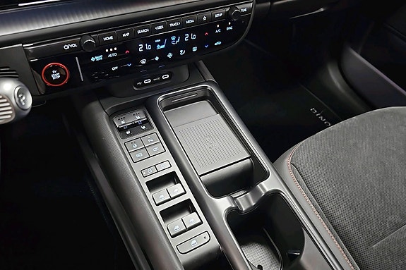 Hyundai Ioniq 6 25 of 25