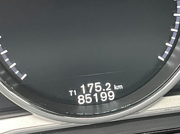 Volvo XC70 13 of 22
