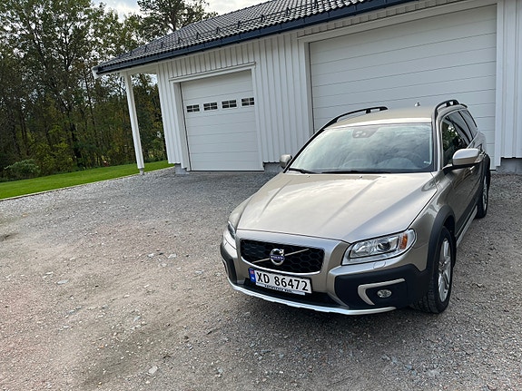 Volvo XC70 5 of 22