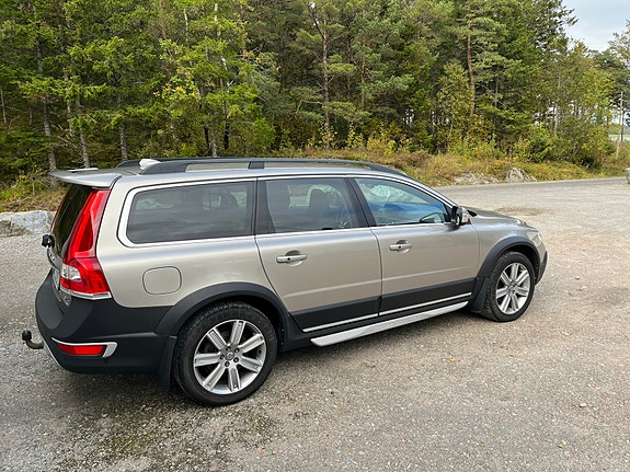 Volvo XC70 9 of 22