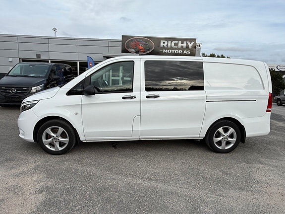 Mercedes-Benz Vito 119 13 of 27