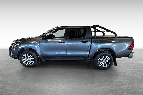 Toyota HiLux 8 of 15
