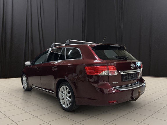 Toyota Avensis 3 of 25