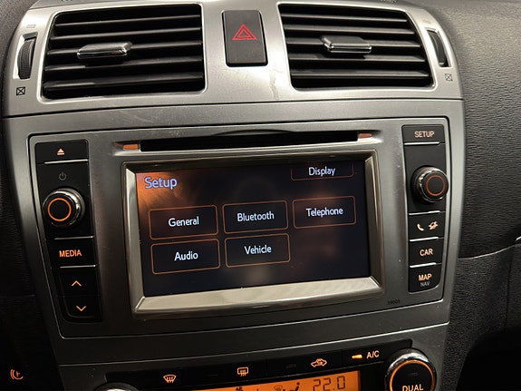Toyota Avensis 18 of 25