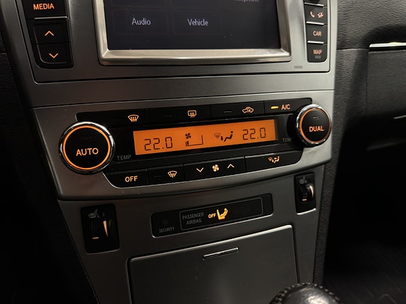 Toyota Avensis 17 of 25