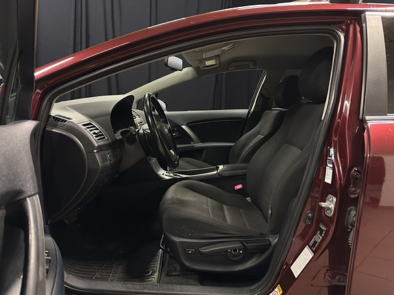 Toyota Avensis 9 of 25