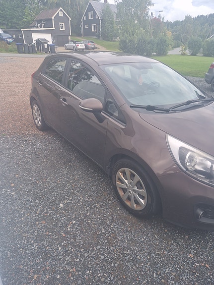 Kia Rio 10 of 11