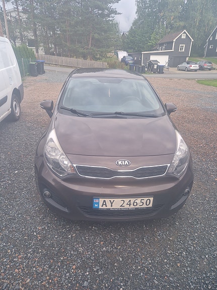 Kia Rio 4 of 11