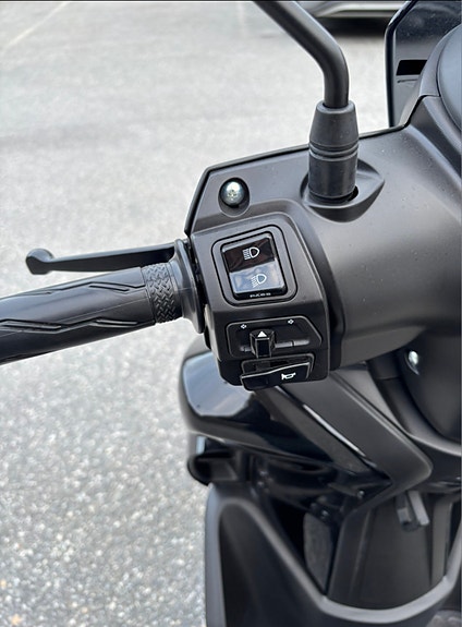 Yamaha RayZR 125 5 of 9