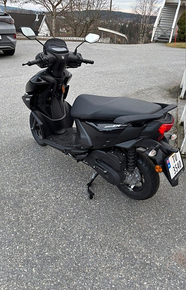 Yamaha RayZR 125 4 of 9