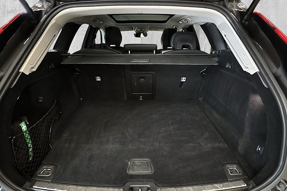 Volvo XC60 18 of 22