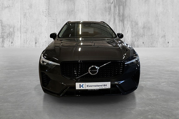 Volvo XC60 8 of 22