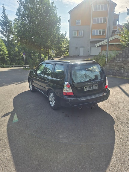 Subaru Forester 4 of 19